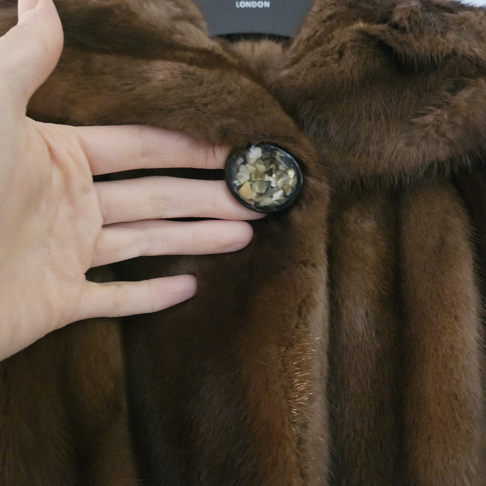 Luxurious Brown Saga Mink Fur Coat with Belt - Picture 7 of 7